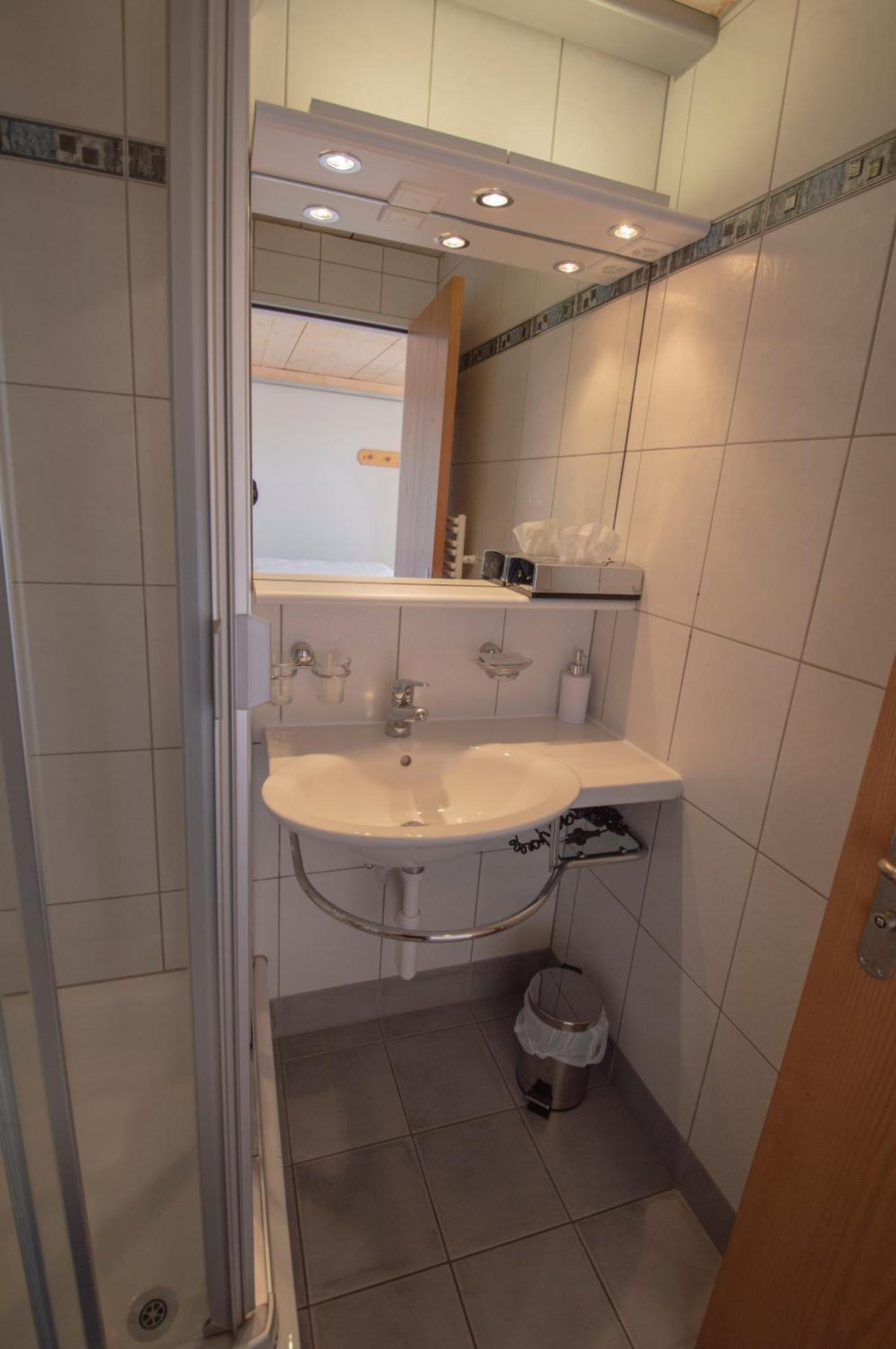 Hotel Eggishorn Fiesch Oda fotoğraf