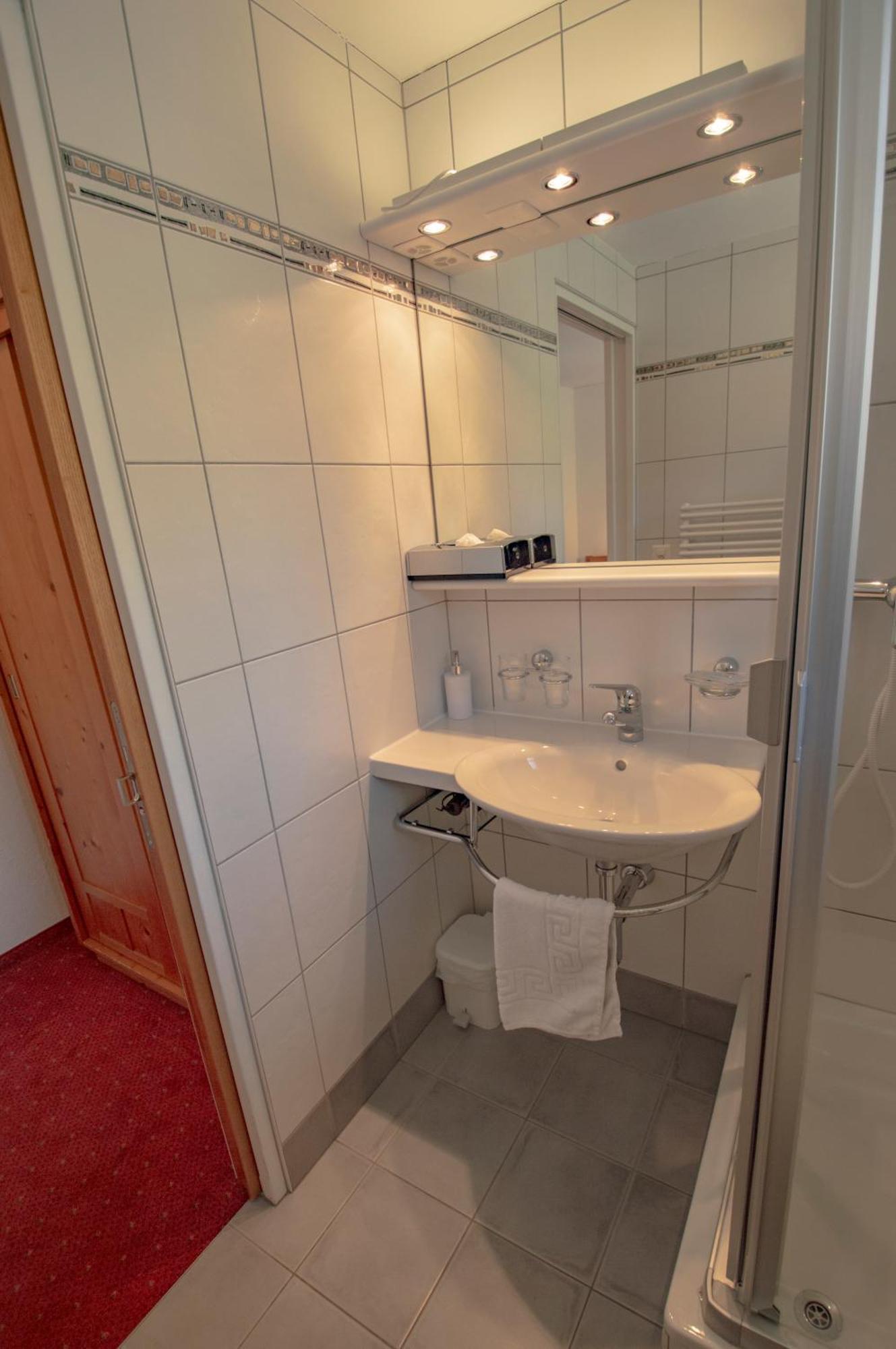 Hotel Eggishorn Fiesch Oda fotoğraf